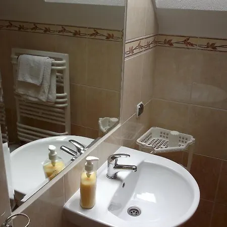 Gosciniec Czapla Bed and Breakfast